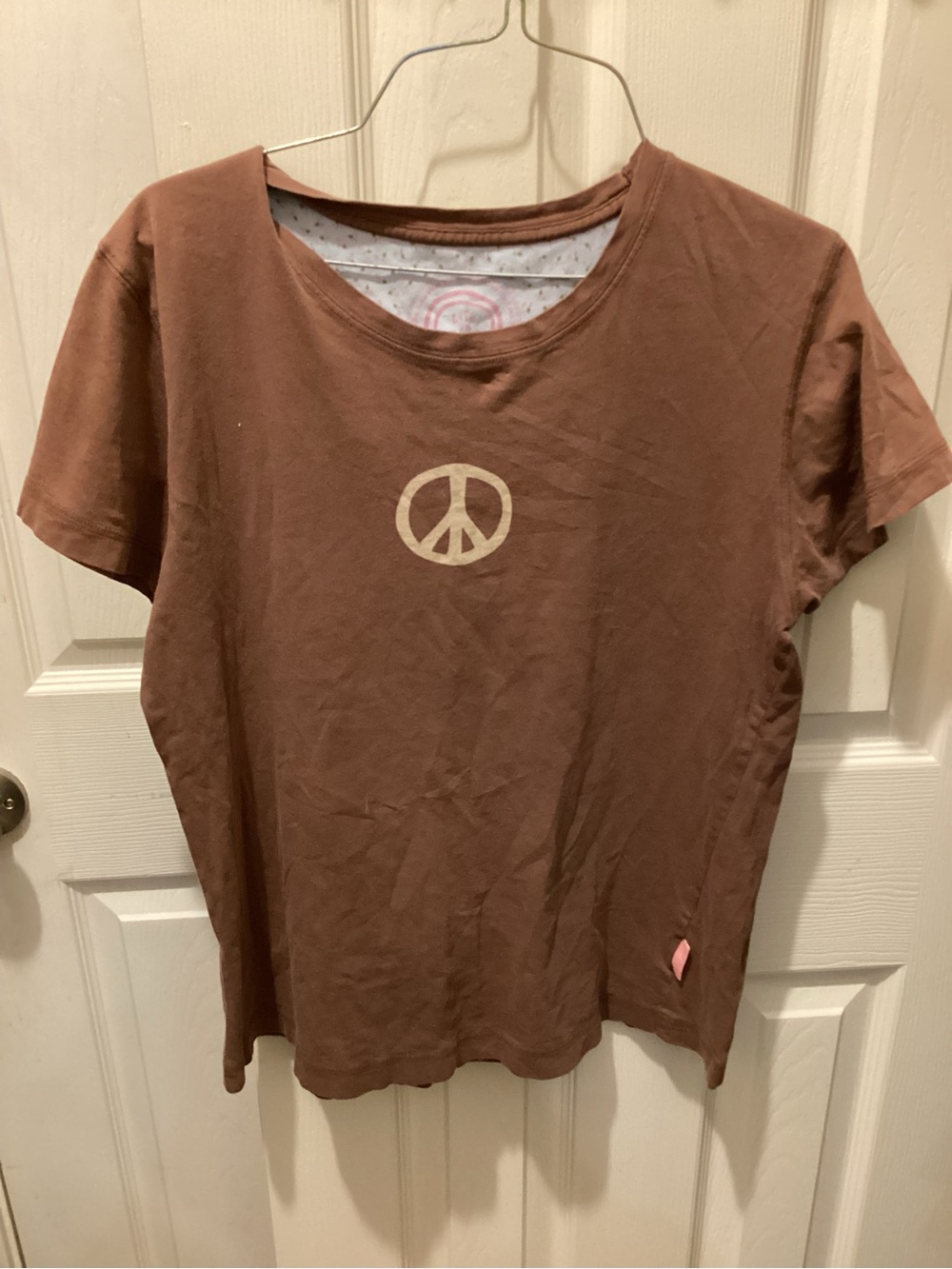Life Is Good Brown Short Sleeve Tee with Peace Sign